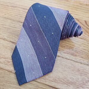 Botany 500 striped necktie